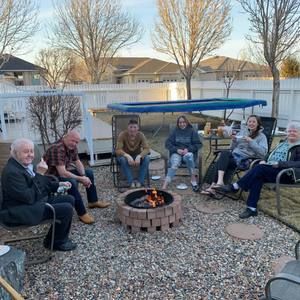 Meet your Posher, Sidney